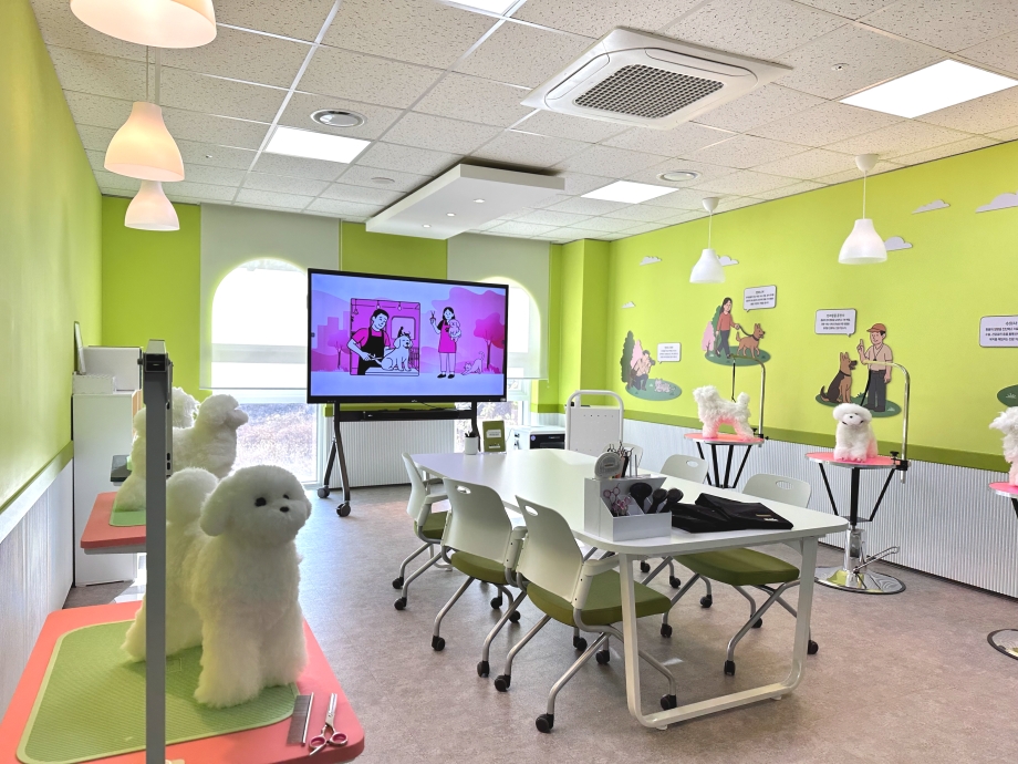 2층 반려동물관.jpeg