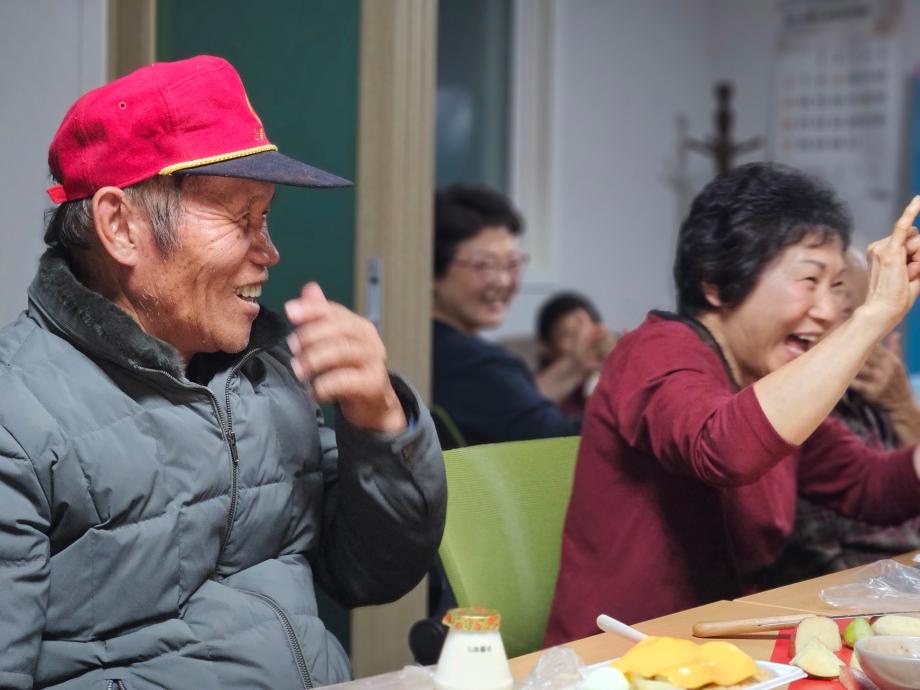 2024년 하반기 탄천면 화정1리  [웃음테라피] 이미지